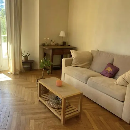 Apartment 56m With Balcony In Rotunda Near The Sea Nice